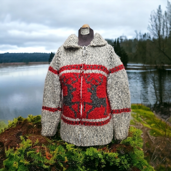 Handmade reindeer sweater 100% wool - Picture 1 of 2